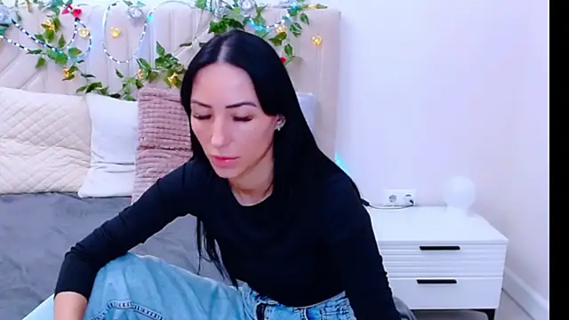 Živý XXX chat BURNING-BRUNETKA