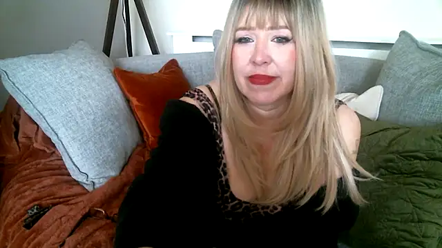 Chat XXX en directo de MissHoneyPenny