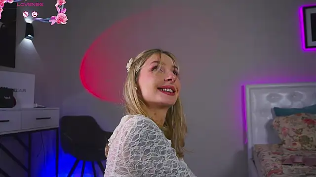 Chatroom XXX en direct de LeaCox_