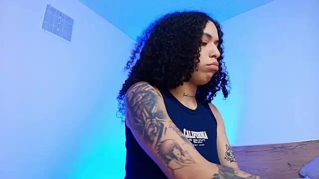 XXX chat uživo modela Annie_roselle