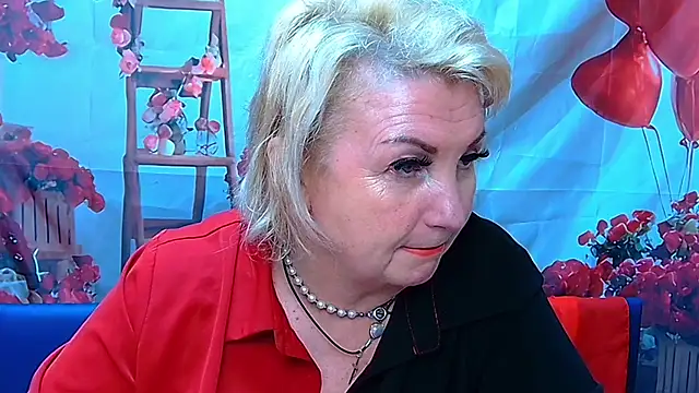 XXX chat uživo modela RenataDaster