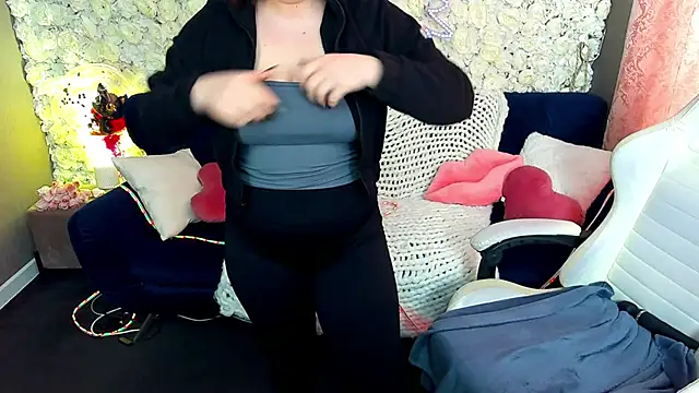 KristiFoxy's Live XXX Chat