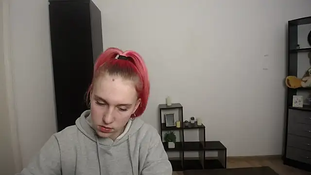 XXX chat uživo modela Scarlett_lil