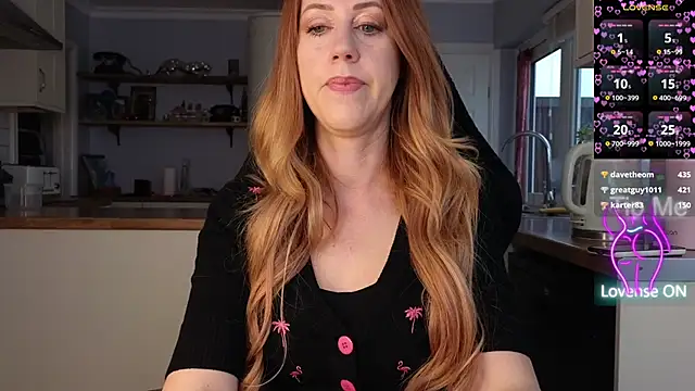 stripmequick Chat XXX live