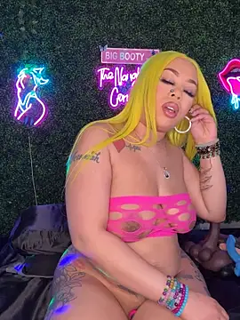 Chatroom XXX en direct de RenaThickAss