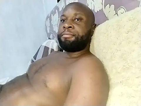 Stallion100 Pertunjukan Webcam