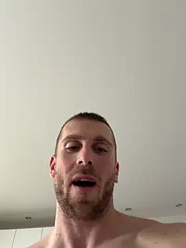 trainwithme élő XXX-chatje