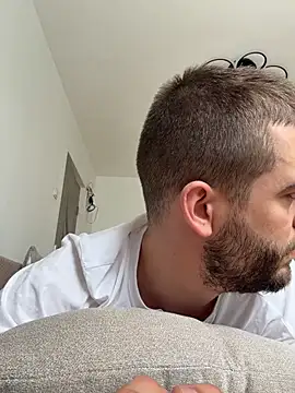 Chat XXX en directo de Pablo_Hornyguy95