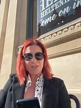 PervyxMilfxxのライブXXXチャット