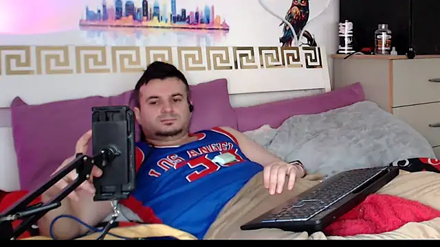 iuligruia69 网络视讯表演