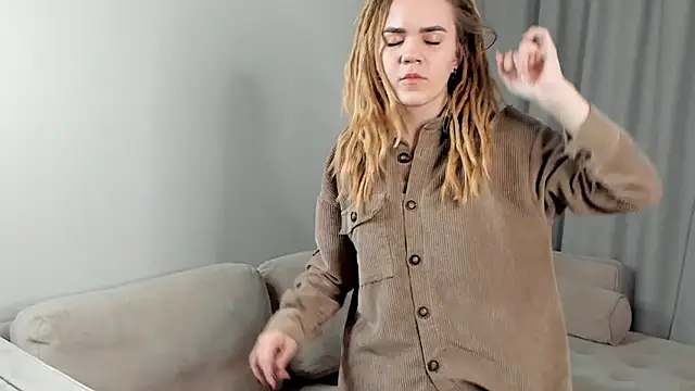 AldaCerrello Webcamshow