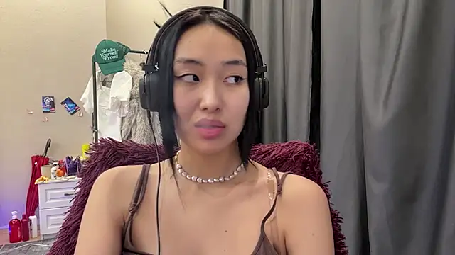 SinaGervasi Adlı Modelin Canlı XXX Sohbeti