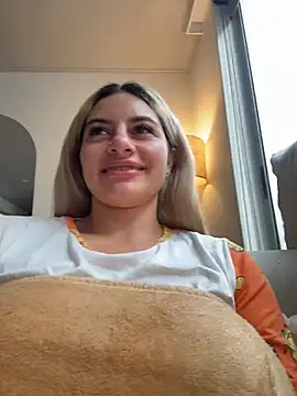 Czat XXX na żywo – AtheneaRossi