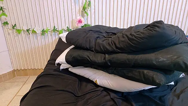 Chat +18 de Abrilmirren ao vivo