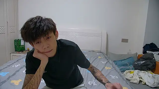 Pokazy przed kamerką – paofu-001