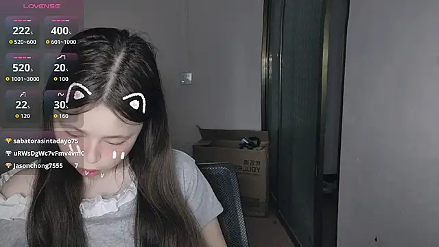 Czat XXX na żywo – F-Wanzi