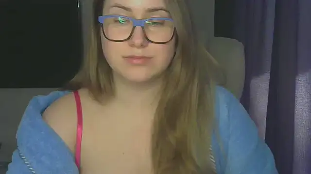 Živý XXX chat SeasonalSomeone