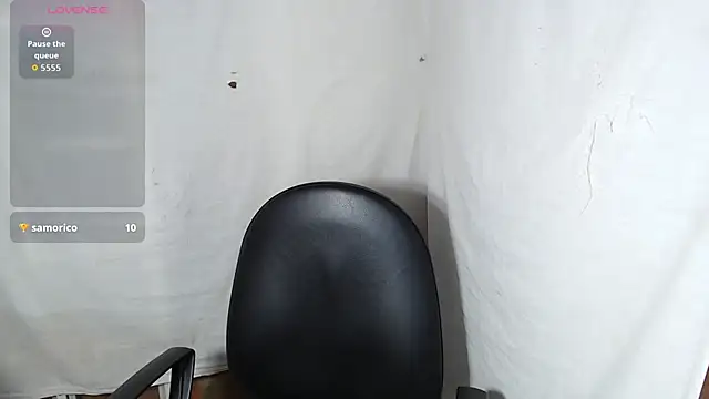 Clawdeen_gh's Live XXX Chat