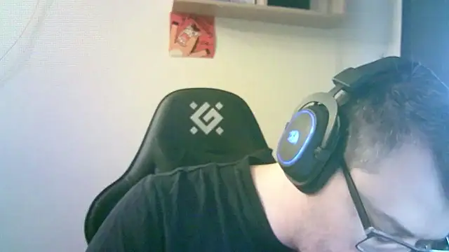 SirAbuser Chat XXX in diretta