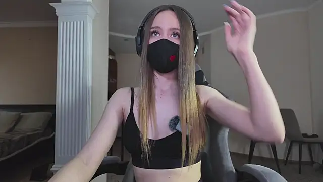 CreamAssk's Live XXX Chat