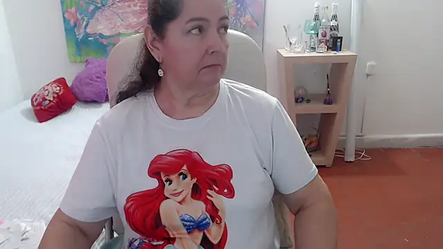 leonela_69: онлайн-секс-чат