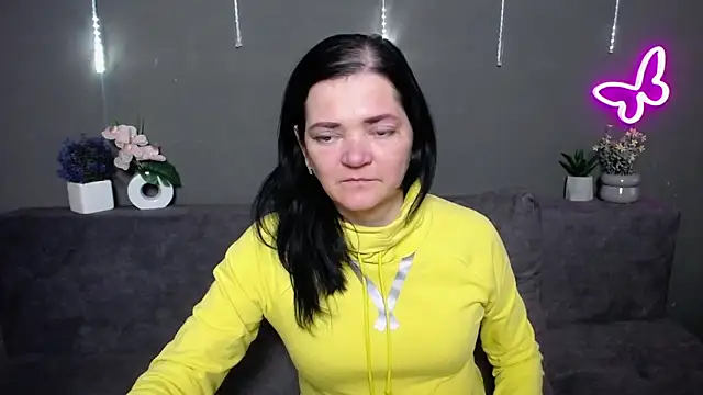 LauraFinn's Live XXX Chat