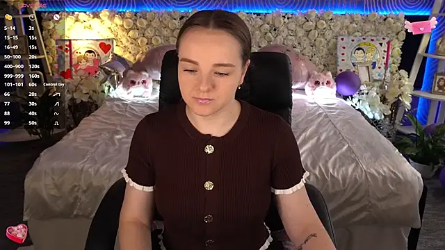 FoxyShy's Live XXX Chat