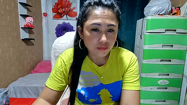 Filipina_Desire's Live XXX Chat