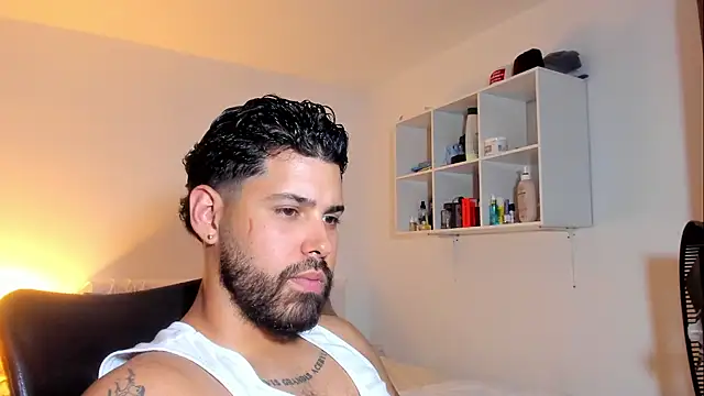 عرض كام Justyn_Torres