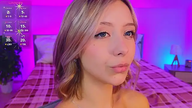 LumMina's Live XXX Chat