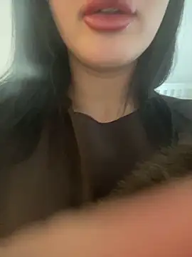 Milana_UK ওয়েবক্যাম শো