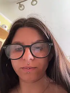 Brutecia2002 Chat XXX live