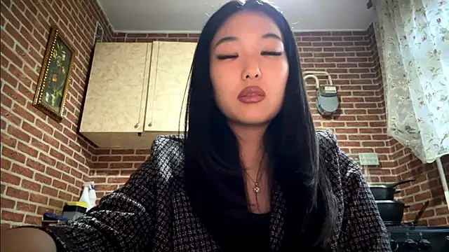 Chat XXX en directo de EmmaLeexth