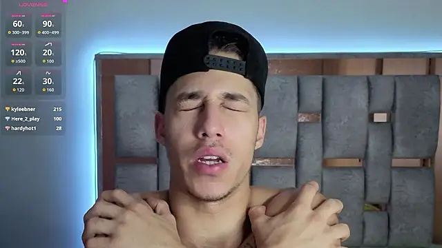 orionblaze69_'s Live XXX Chat