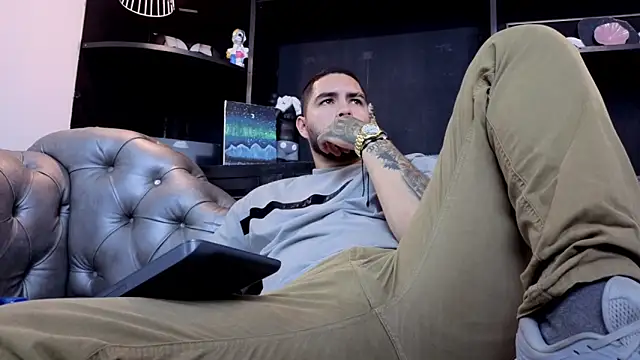 Chat +18 de matteosantos ao vivo