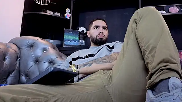 matteosantos 现场XXX聊天