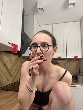 MartiniiSelenna's Live XXX Chat