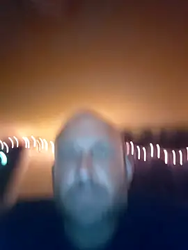 Brucejuce6669のウェブカメラショー