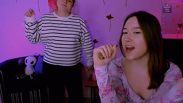 casey_meow_ webkamerás műsora