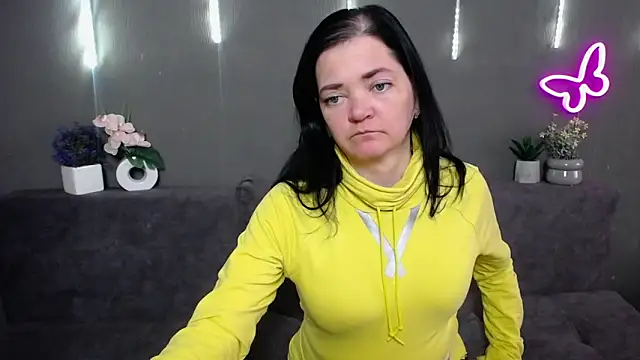 Вебкам-шоу LauraFinn