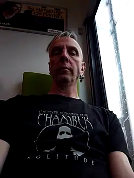 seelengleich: διαδικτυακό σόου στην κάμερα