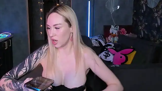 Živý XXX chat Blckmirrorr