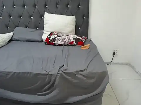 BootySoYummyX's Webcam Show