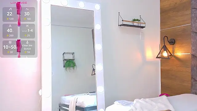 AnnieRouse__ Chat XXX live