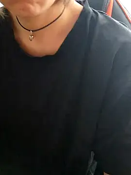 Aashikalaa Live XXX-Chat