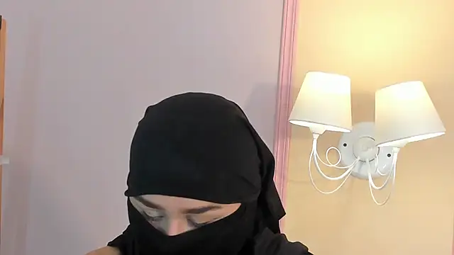 _zharaa's Live XXX Chat