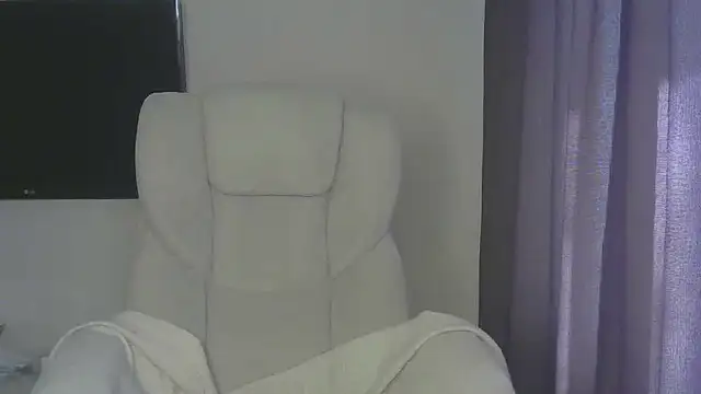 Živý XXX chat SeasonalSomeone