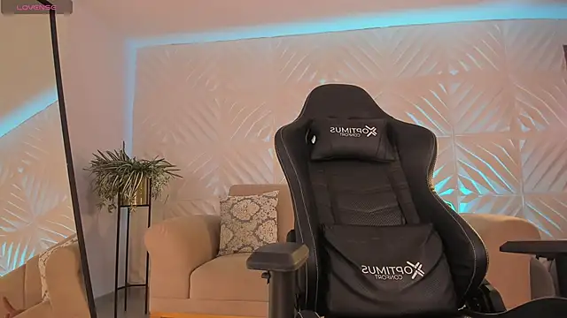 KylaMorrison live XXX chat