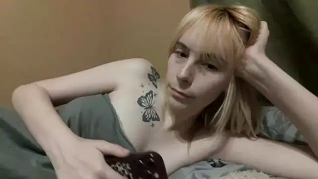 Show modela allysssabennet na web-kameri