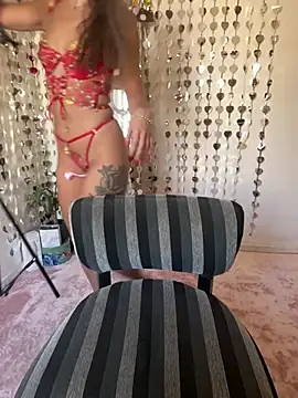 Yara-LoliiのライブXXXチャット